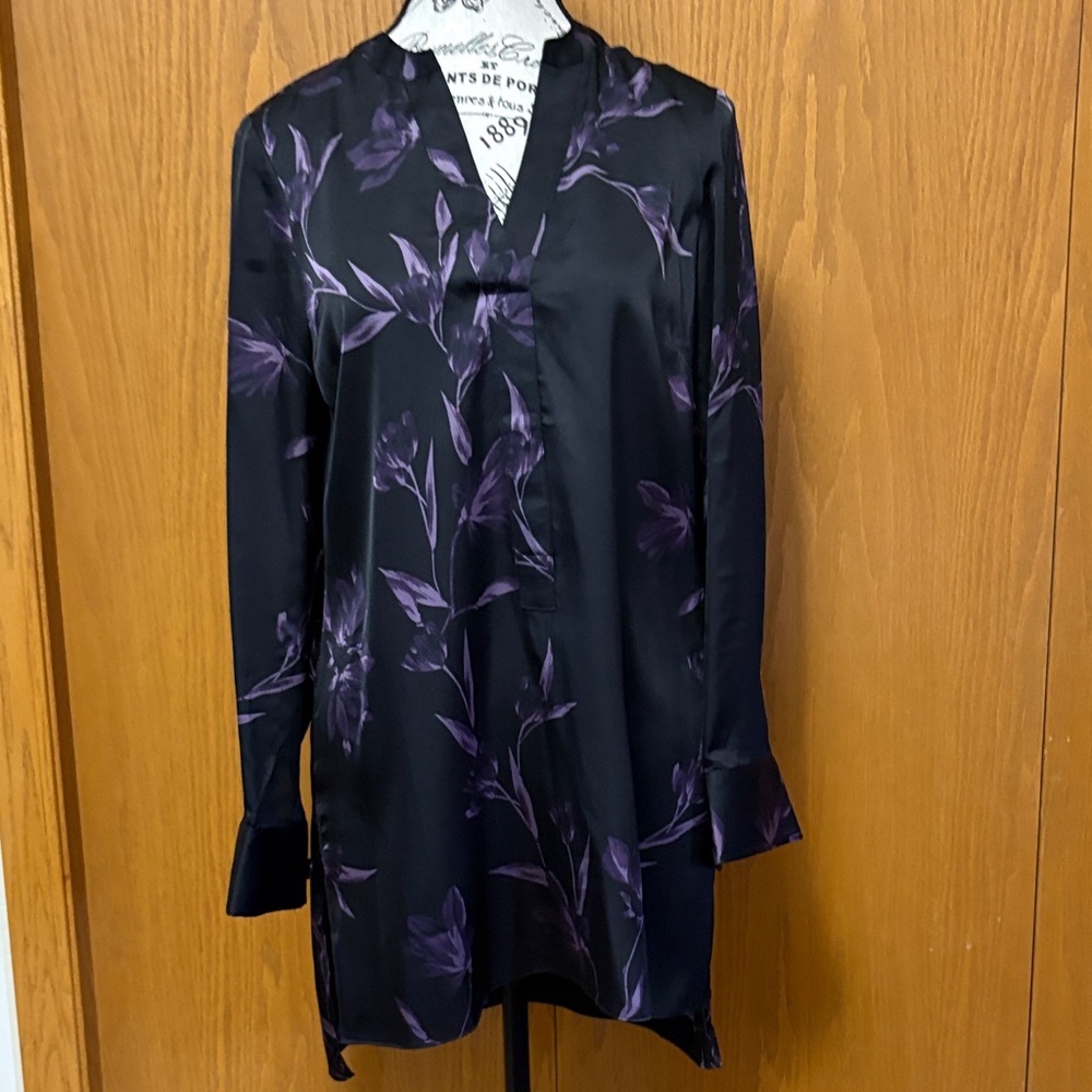 Le Chateau Black and Purple Floral Print Satin High-Low Tunic Blouse